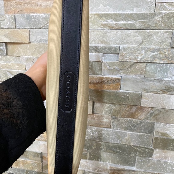 Coach Pochette - Picture 7 of 12